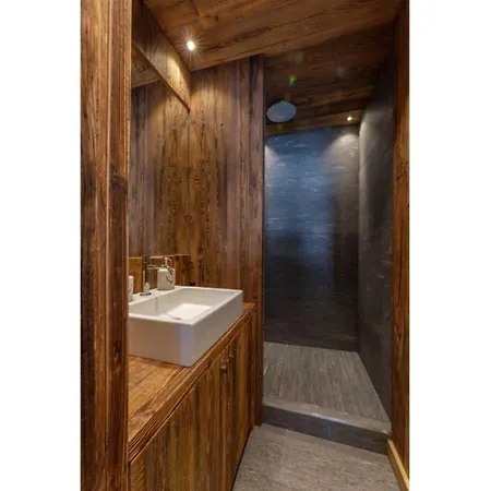 Modern 2 Bedroom Apartment, Close To Lifts Megève