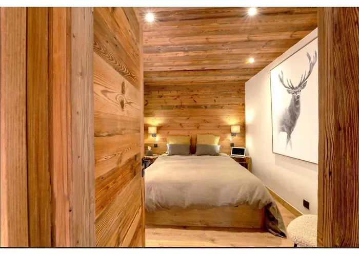 Modern 2 Bedroom Apartment, Close To Lifts